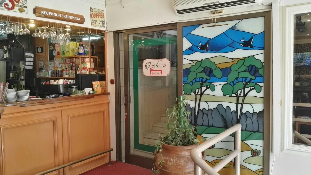 Fortezza Rooms Ni エクステリア 写真